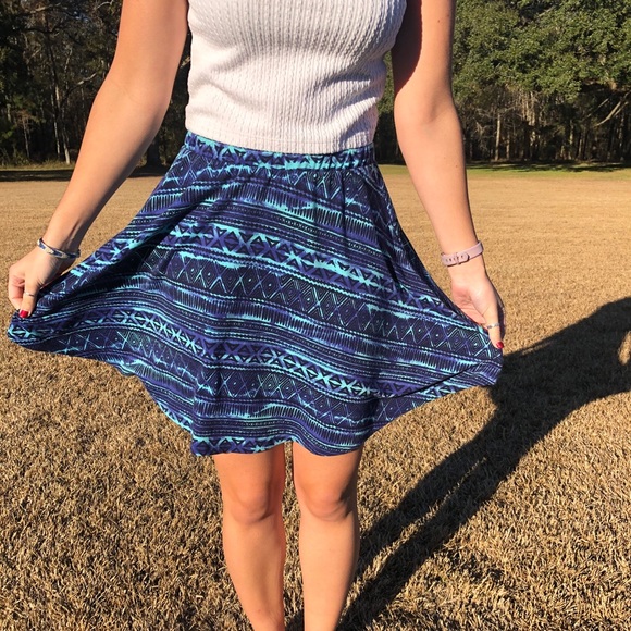Tribal print skirt - Picture 2 of 3